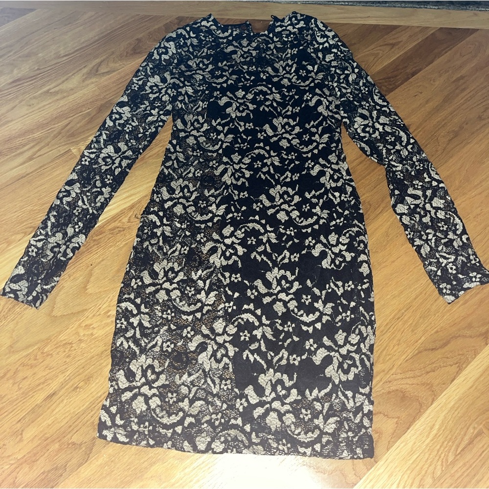Forever 21 long sleeve body fitting homecoming dress